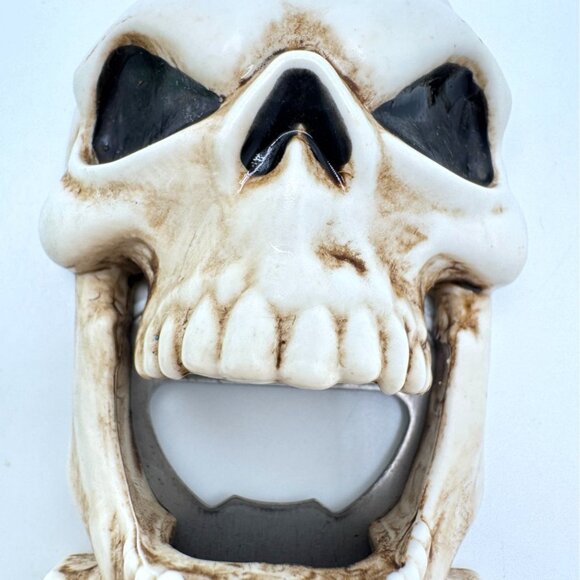 Zombie & Skeleton Bottle Openers Resin 2-Piece Set Spooky Decor Tool - Picture 2 of 7